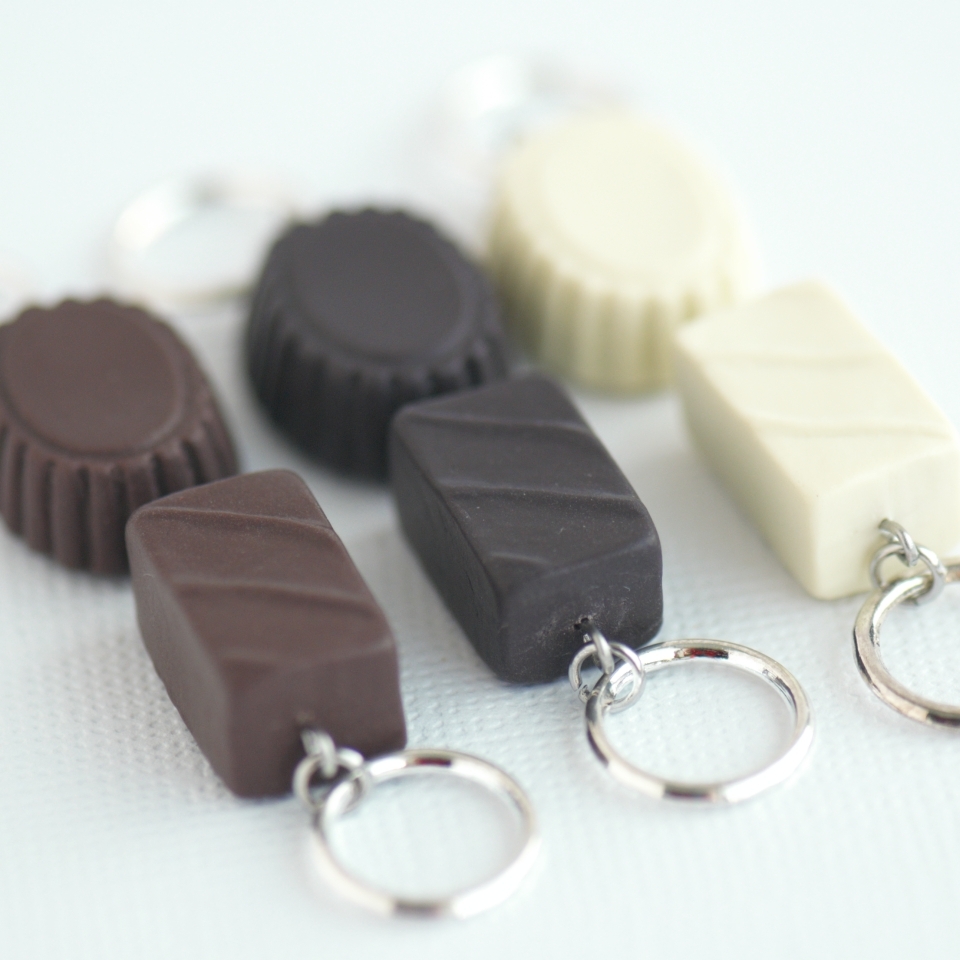 Mezgimo žymekliai su dėžute „Šokoladiniai saldainiai“ 